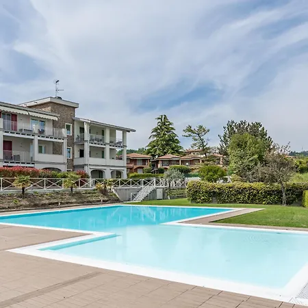 Lakefront Nuova Riva - By Host4u * Padenghe sul Garda
