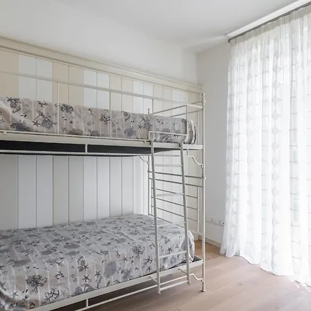Lakefront Nuova Riva - By Host4u *