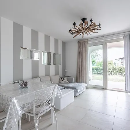 Apartmán Lakefront Nuova Riva - By Host4u Padenghe sul Garda